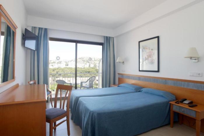 Hotel Casablanca Santa Ponsa Quarto foto