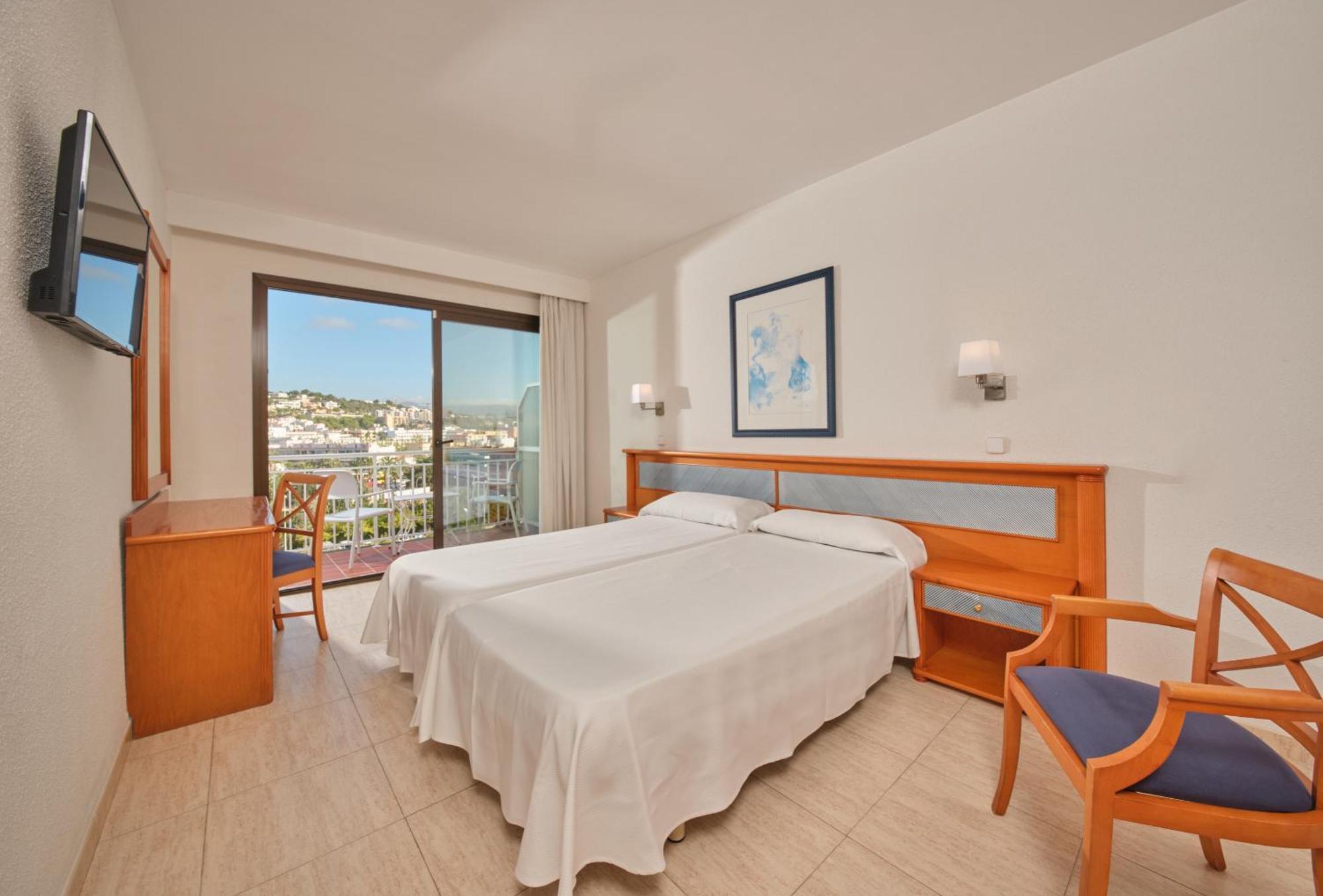Hotel Casablanca Santa Ponsa Quarto foto